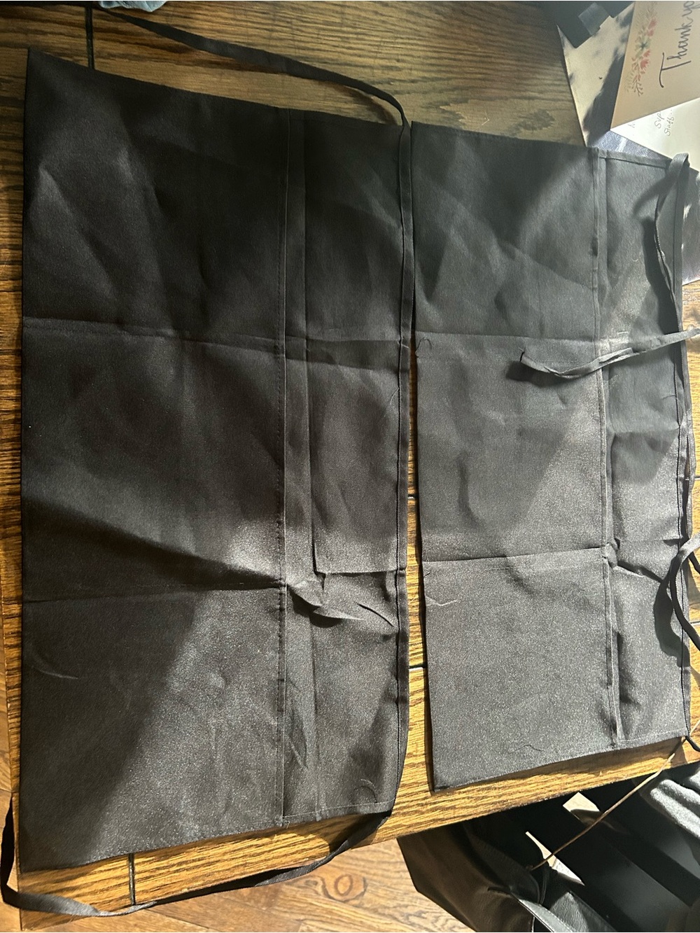 Server aprons